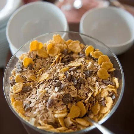 호텔 Gale Albacora 4*